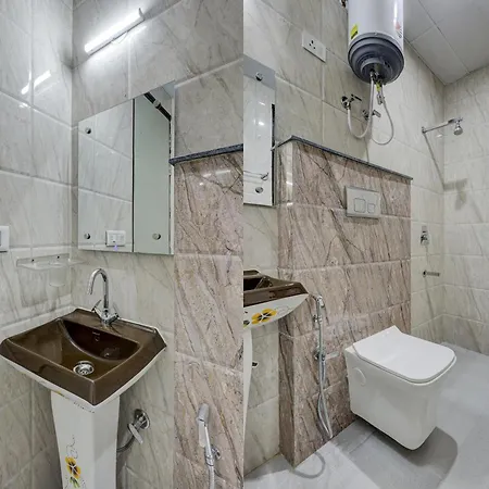 Living Homes Sagitta- Sector 51, Artemis Hospital, Near Unitech Cyber Park Gurgaon Exterior photo