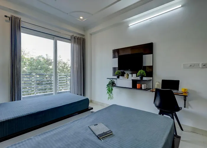 Living Homes Sagitta- Sector 51, Artemis Hospital, Near Unitech Cyber Park