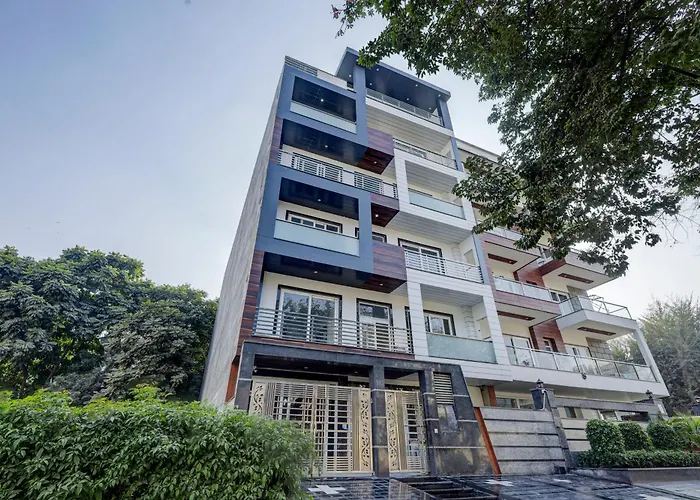 Living Homes Sagitta- Sector 51, Artemis Hospital, Near Unitech Cyber Park